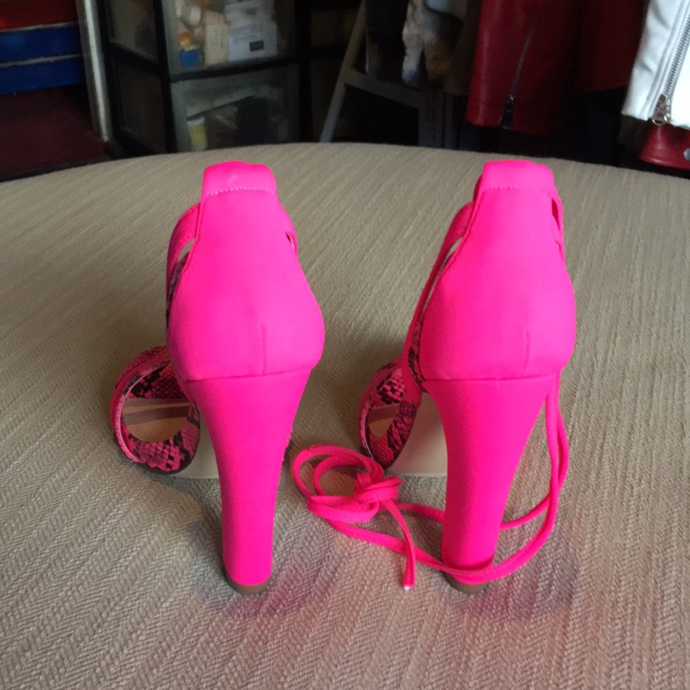 Shoes - Picture 2 of 2